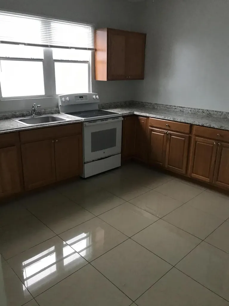 1021 SW 5th Street Miami FL 33130