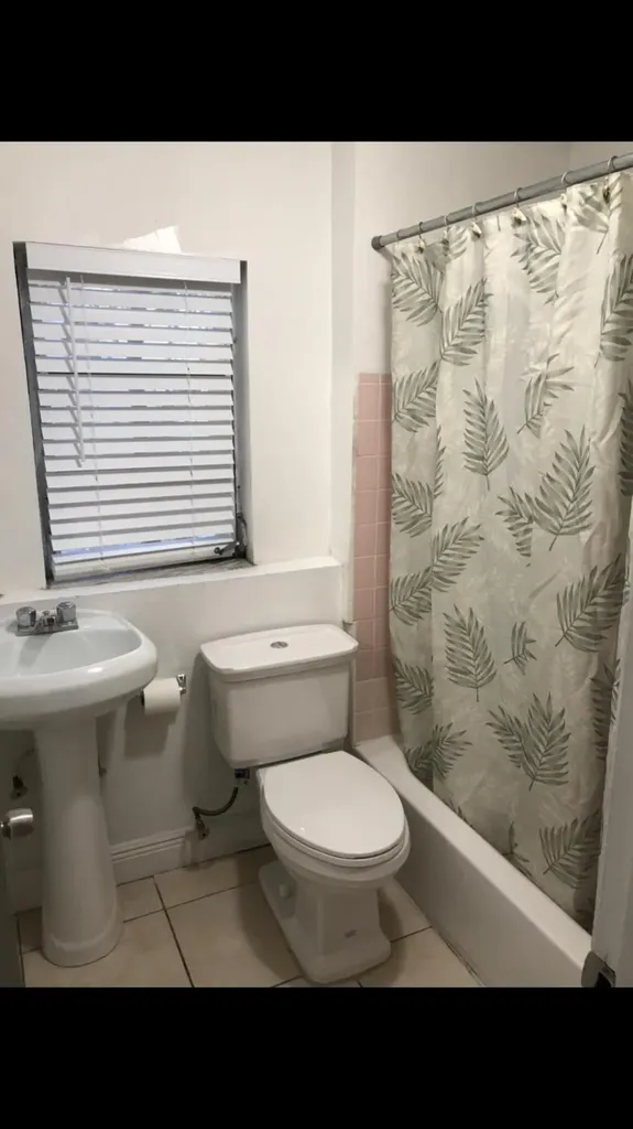 1021 SW 5th Street Miami FL 33130