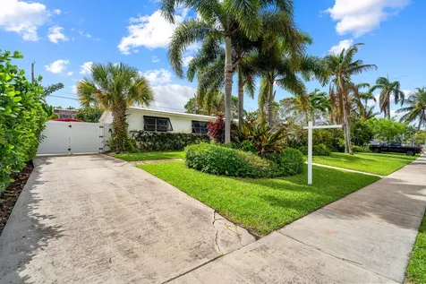 520 Flotilla Road North Palm Beach FL 33408