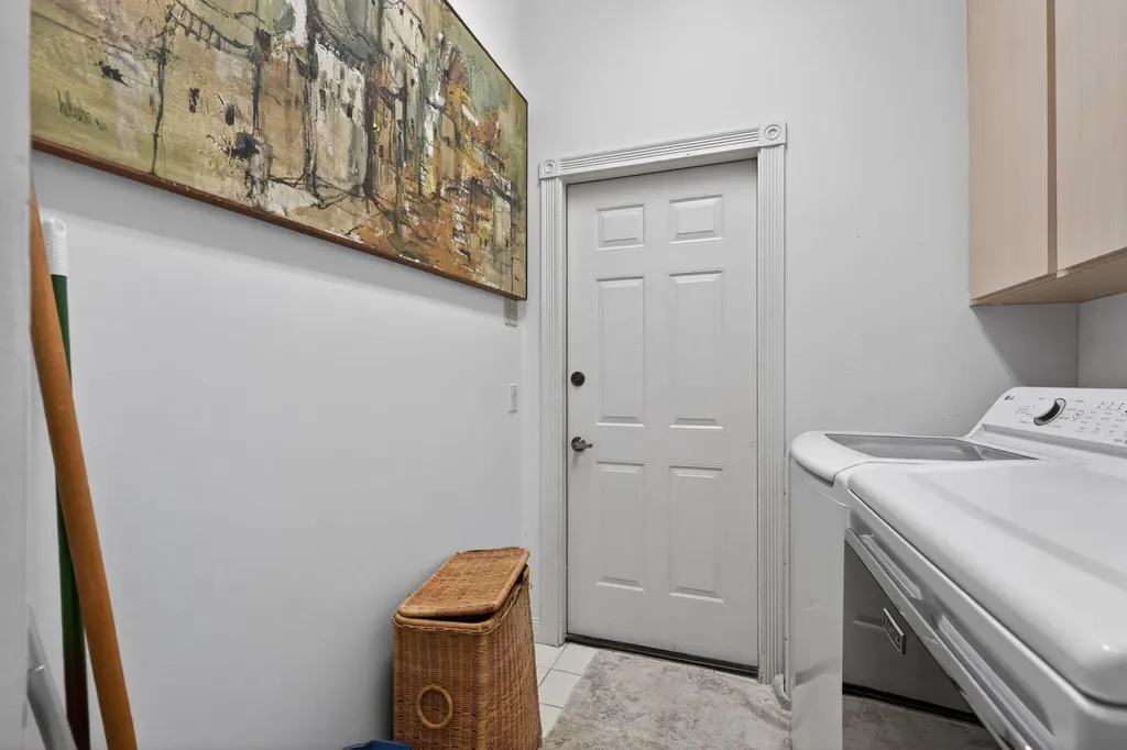 217 E Tall Oaks Circle Palm Beach Gardens FL 33410