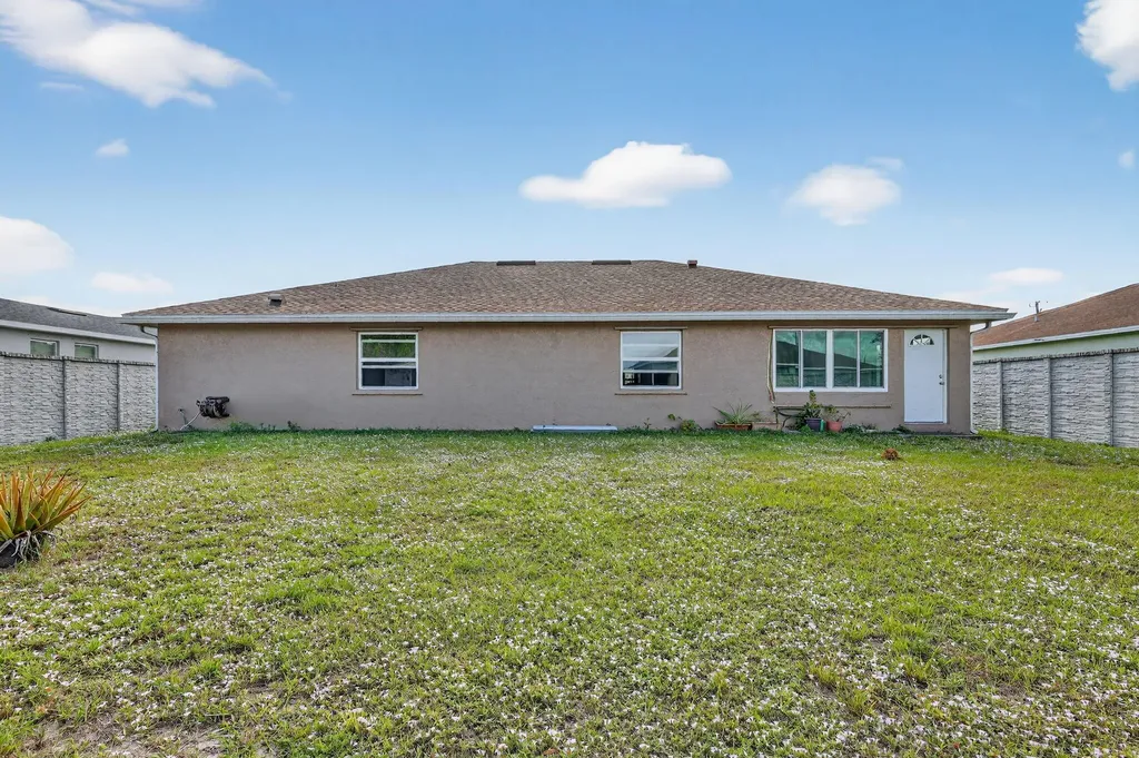 557 SW Halkell Avenue Port St Lucie FL 34953