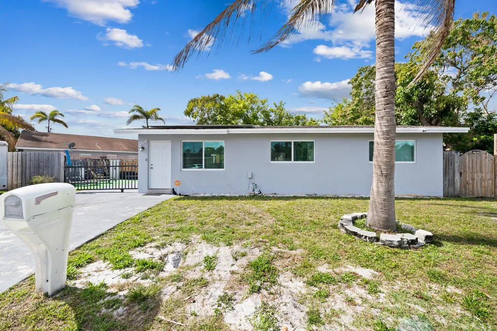 2511 SW 6th Street Fort Lauderdale FL 33312