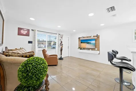 2511 SW 6th Street Fort Lauderdale FL 33312