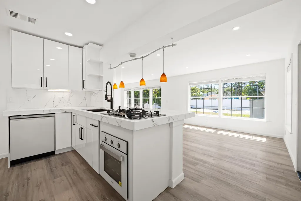 1516 Jefferson Street Hollywood FL 33020
