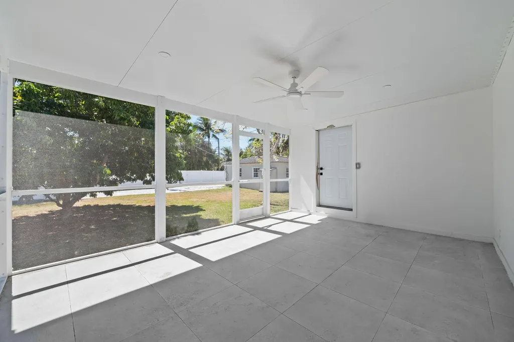 1516 Jefferson Street Hollywood FL 33020