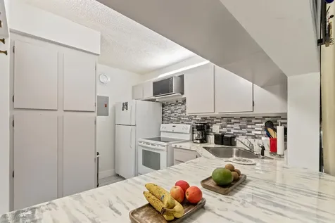 712 Sunny Pine Way Greenacres FL 33415
