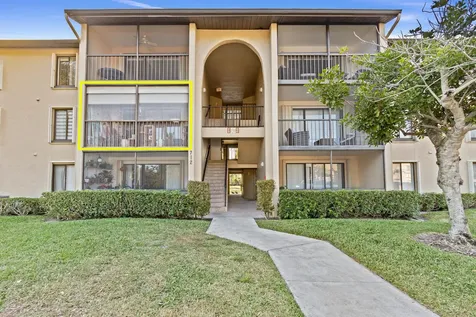 712 Sunny Pine Way Greenacres FL 33415