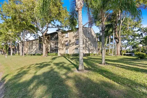 712 Sunny Pine Way Greenacres FL 33415