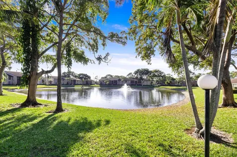 712 Sunny Pine Way Greenacres FL 33415