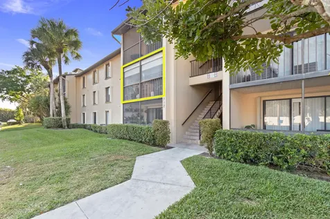 712 Sunny Pine Way Greenacres FL 33415