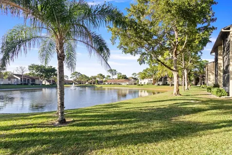 712 Sunny Pine Way Greenacres FL 33415