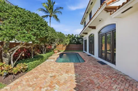 383 Redwood Lane Boca Raton FL 33487