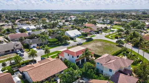 383 Redwood Lane Boca Raton FL 33487