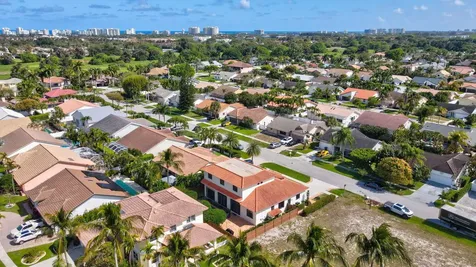 383 Redwood Lane Boca Raton FL 33487