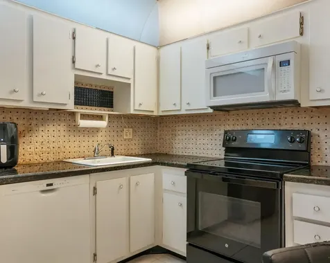 4751 NW 21st Street Lauderhill FL 33313