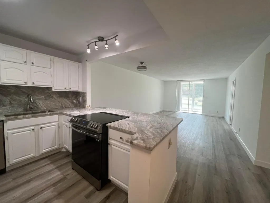 6161 NW 2nd Avenue Boca Raton FL 33487