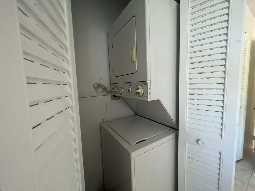 6161 NW 2nd Avenue Boca Raton FL 33487