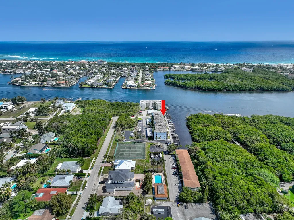 689 NE 6th Court Boynton Beach FL 33435