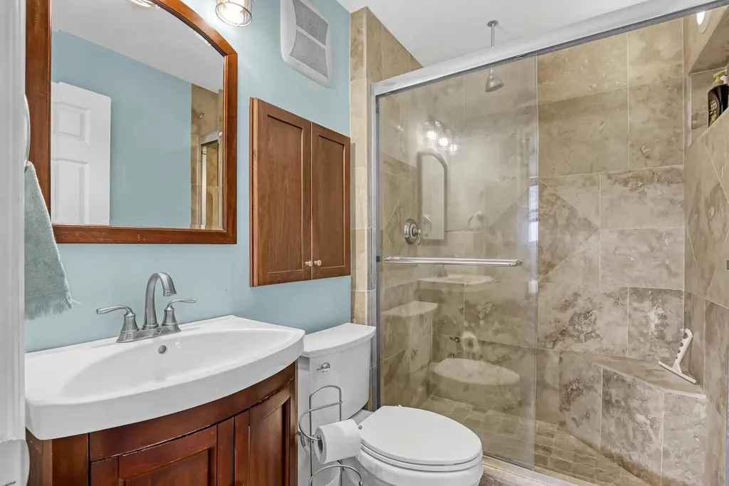 689 NE 6th Court Boynton Beach FL 33435