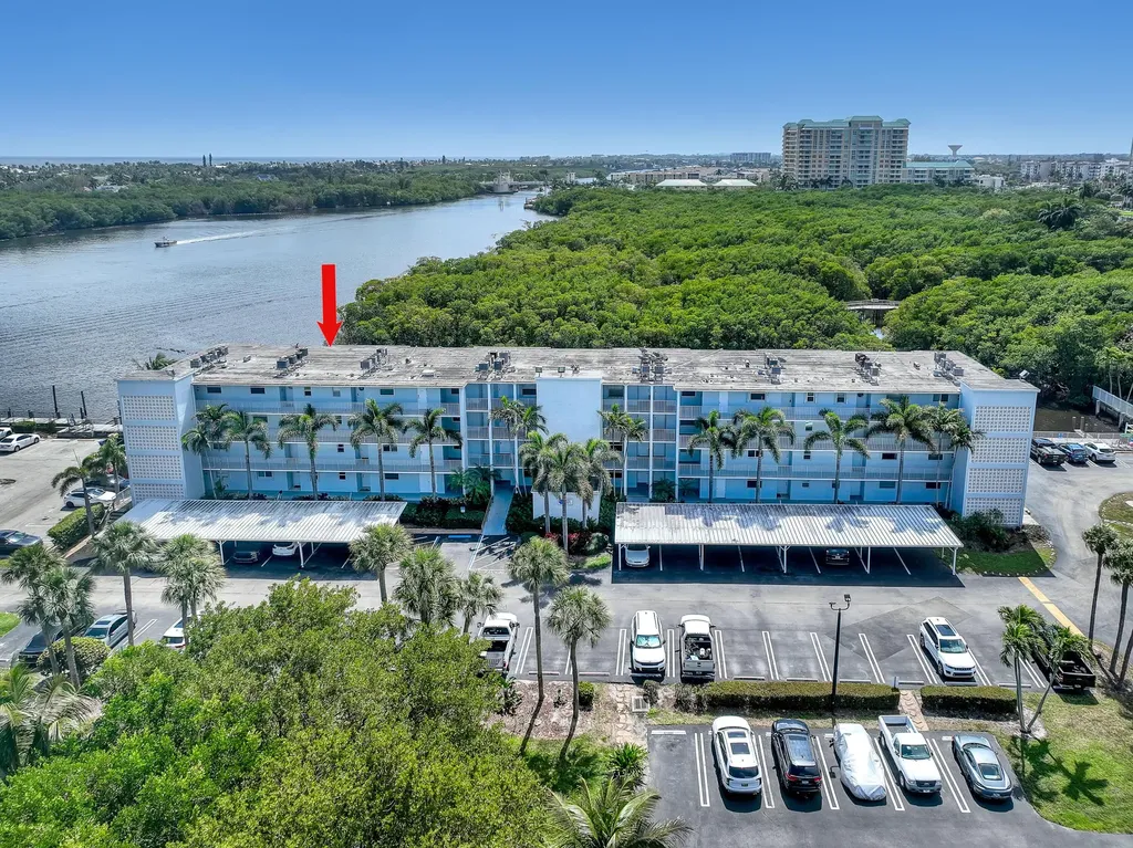 689 NE 6th Court Boynton Beach FL 33435