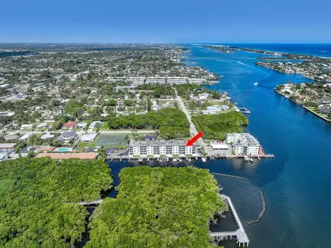 689 NE 6th Court Boynton Beach FL 33435