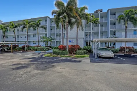 689 NE 6th Court Boynton Beach FL 33435