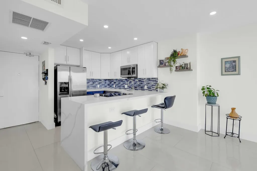 20335 W Country Club Drive Aventura FL 33180
