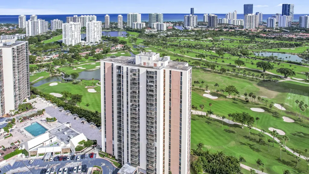 20335 W Country Club Drive Aventura FL 33180