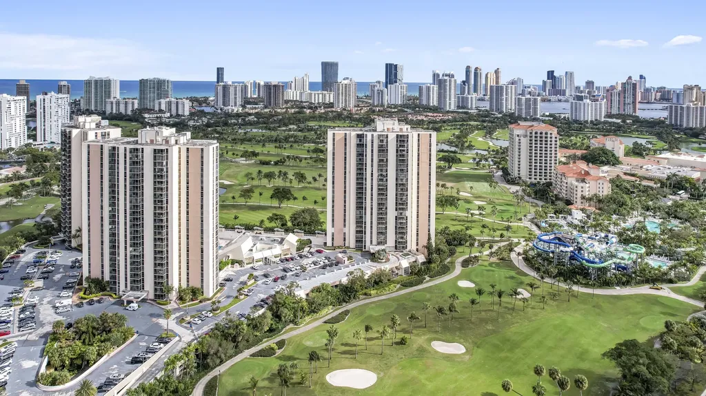 20335 W Country Club Drive Aventura FL 33180