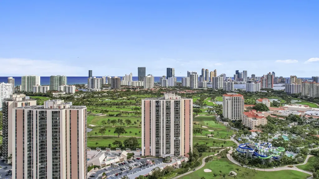 20335 W Country Club Drive Aventura FL 33180