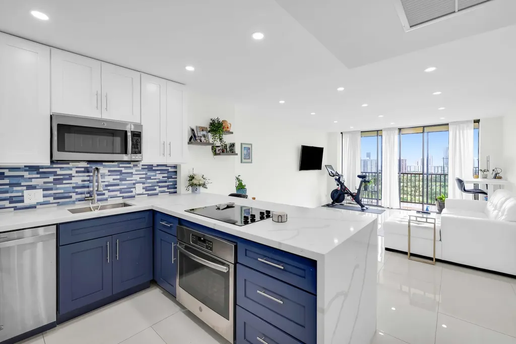 20335 W Country Club Drive Aventura FL 33180