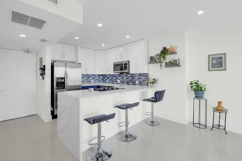 20335 W Country Club Drive Aventura FL 33180