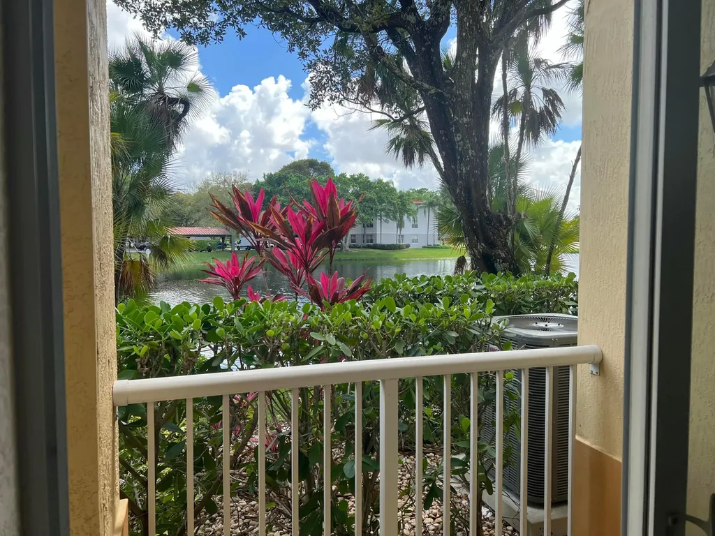 150 Jacaranda Country Club Drive Plantation FL 33324