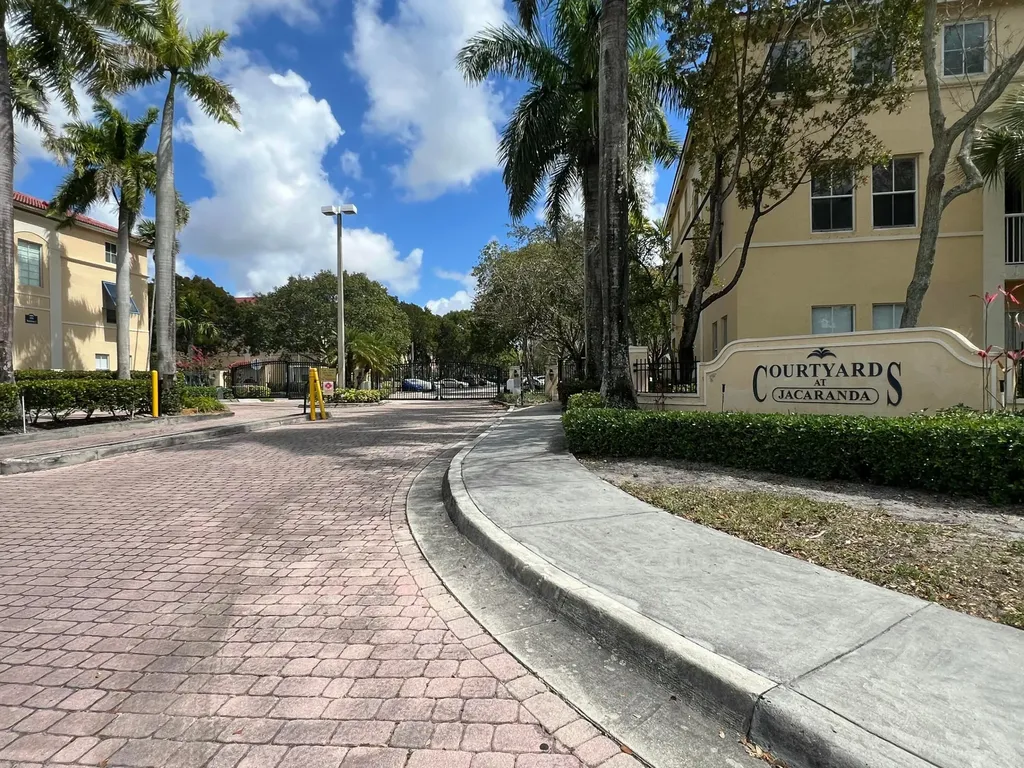 150 Jacaranda Country Club Drive Plantation FL 33324