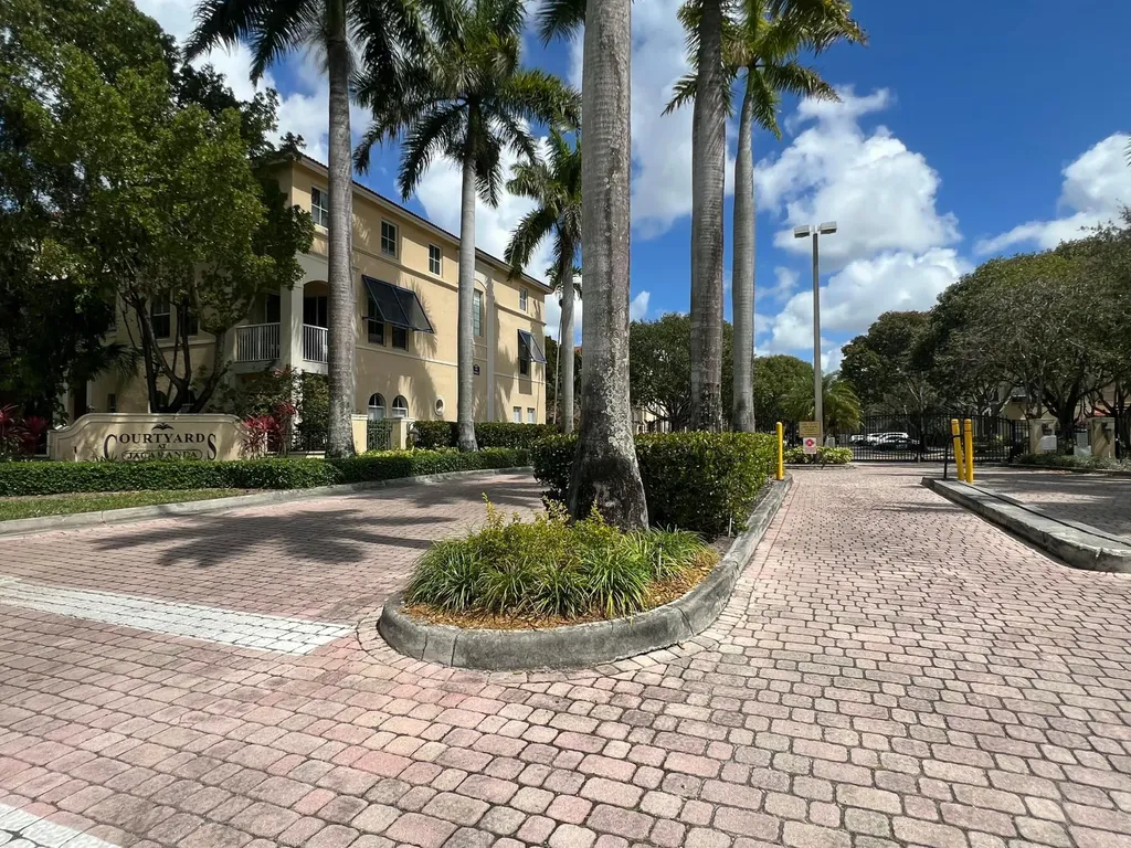 150 Jacaranda Country Club Drive Plantation FL 33324