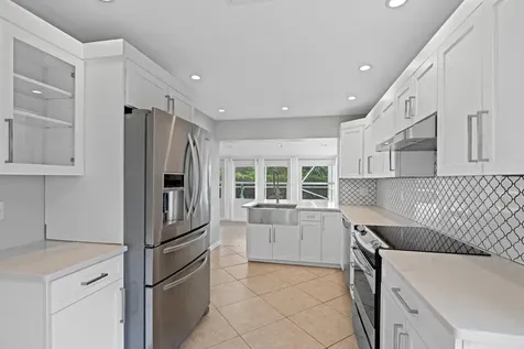 925 Foxpointe Circle Delray Beach FL 33445