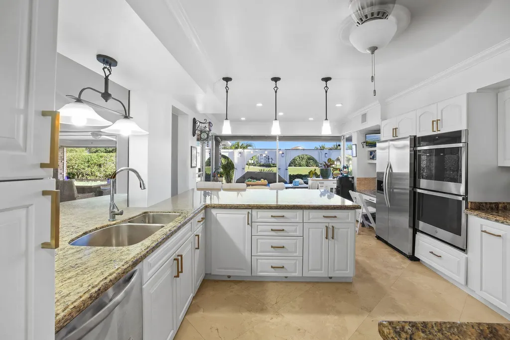 4210 Casper Court Hollywood FL 33021