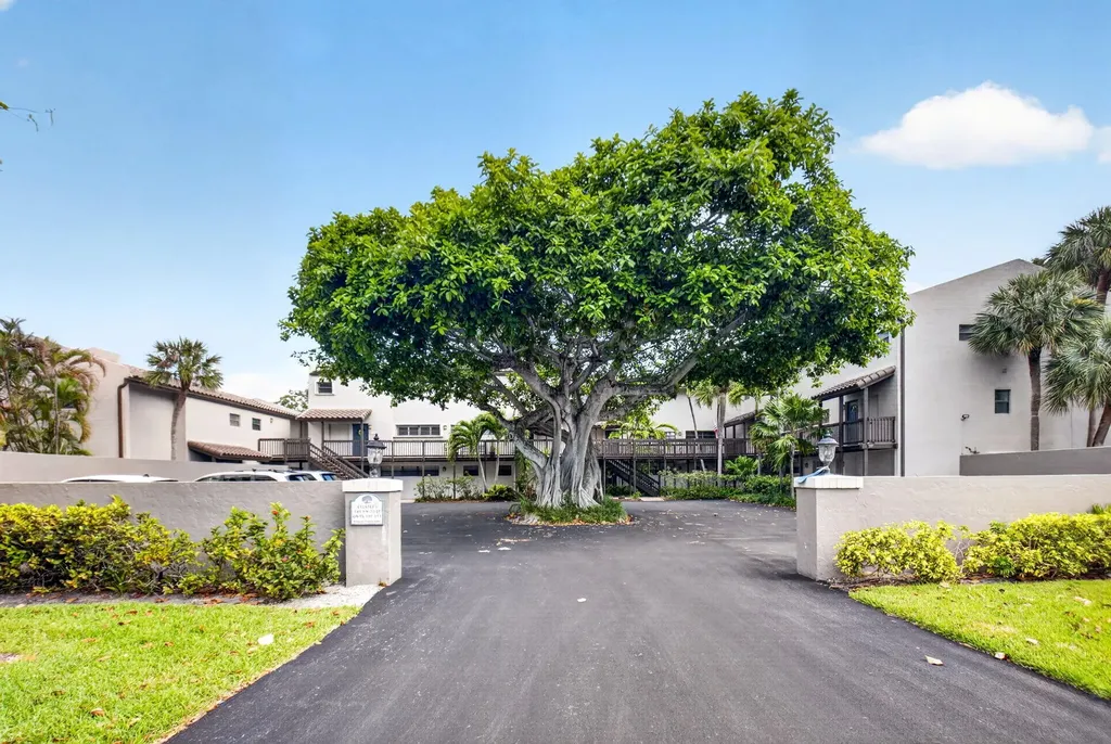 149 NW 70th Street Boca Raton FL 33487