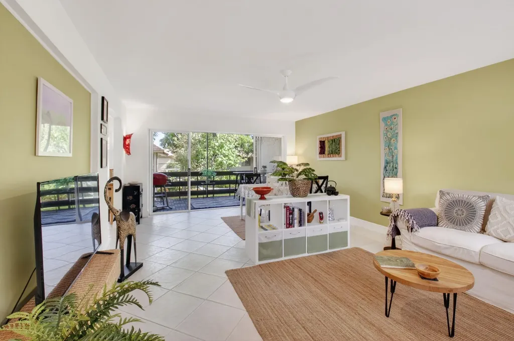 149 NW 70th Street Boca Raton FL 33487