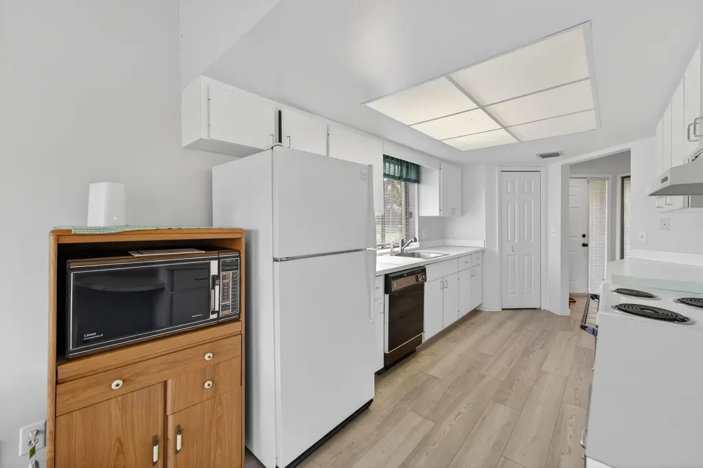 108 Village Walk Drive Royal Palm Beach FL 33411
