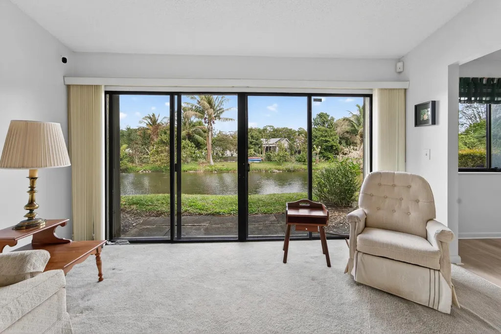 108 Village Walk Drive Royal Palm Beach FL 33411