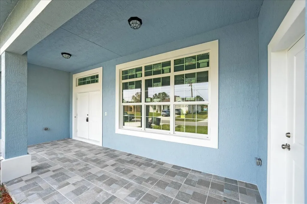 1238 SW Milan Lane Port St Lucie FL 34953