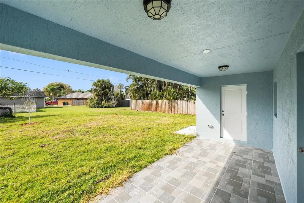 1238 SW Milan Lane Port St Lucie FL 34953