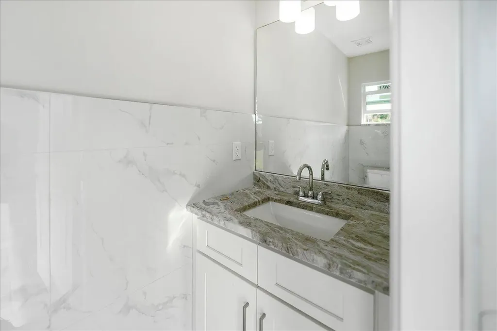 1238 SW Milan Lane Port St Lucie FL 34953