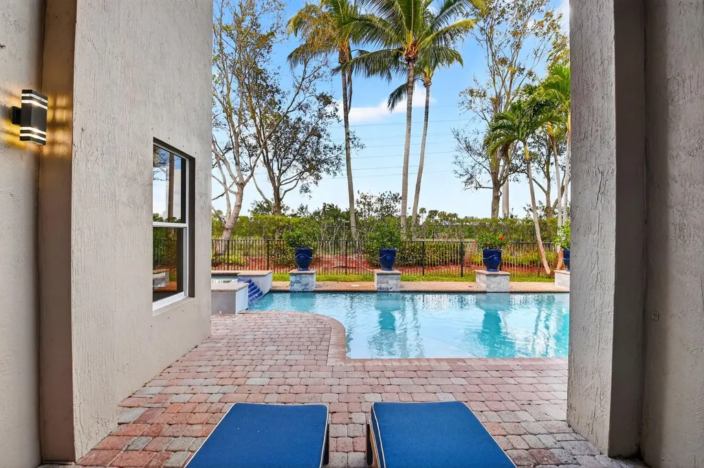 8680 Cobblestone Point Circle Boynton Beach FL 33472