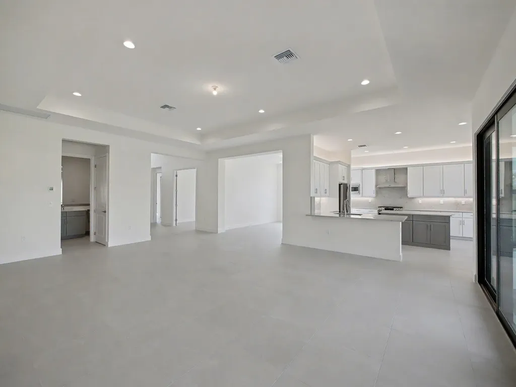 12476 SW Pink Playa Parkway Port St Lucie FL 34987