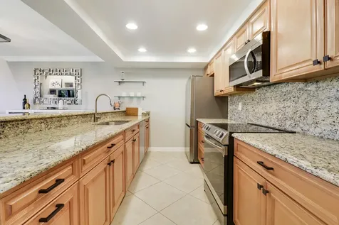 204 Old Meadow Way Palm Beach Gardens FL 33418