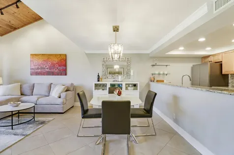 204 Old Meadow Way Palm Beach Gardens FL 33418