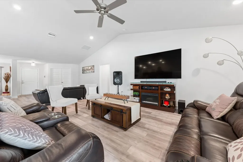1862 SW Monterrey Lane Port St Lucie FL 34953