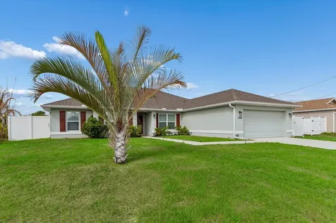 1862 SW Monterrey Lane Port St Lucie FL 34953